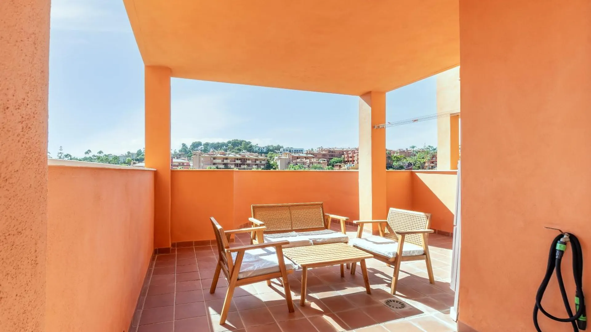 Holiday Apartment Μαρμπέλλα