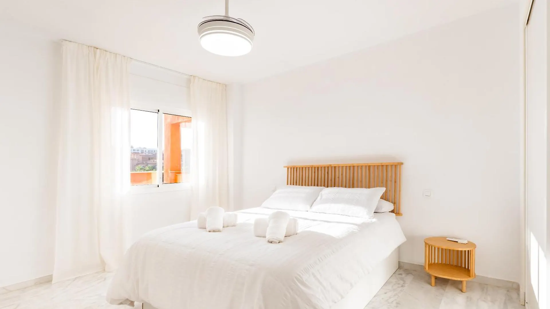 Holiday Apartment Μαρμπέλλα 0*,